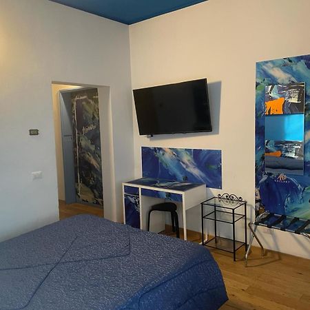 Rooms Of Love Павия Екстериор снимка
