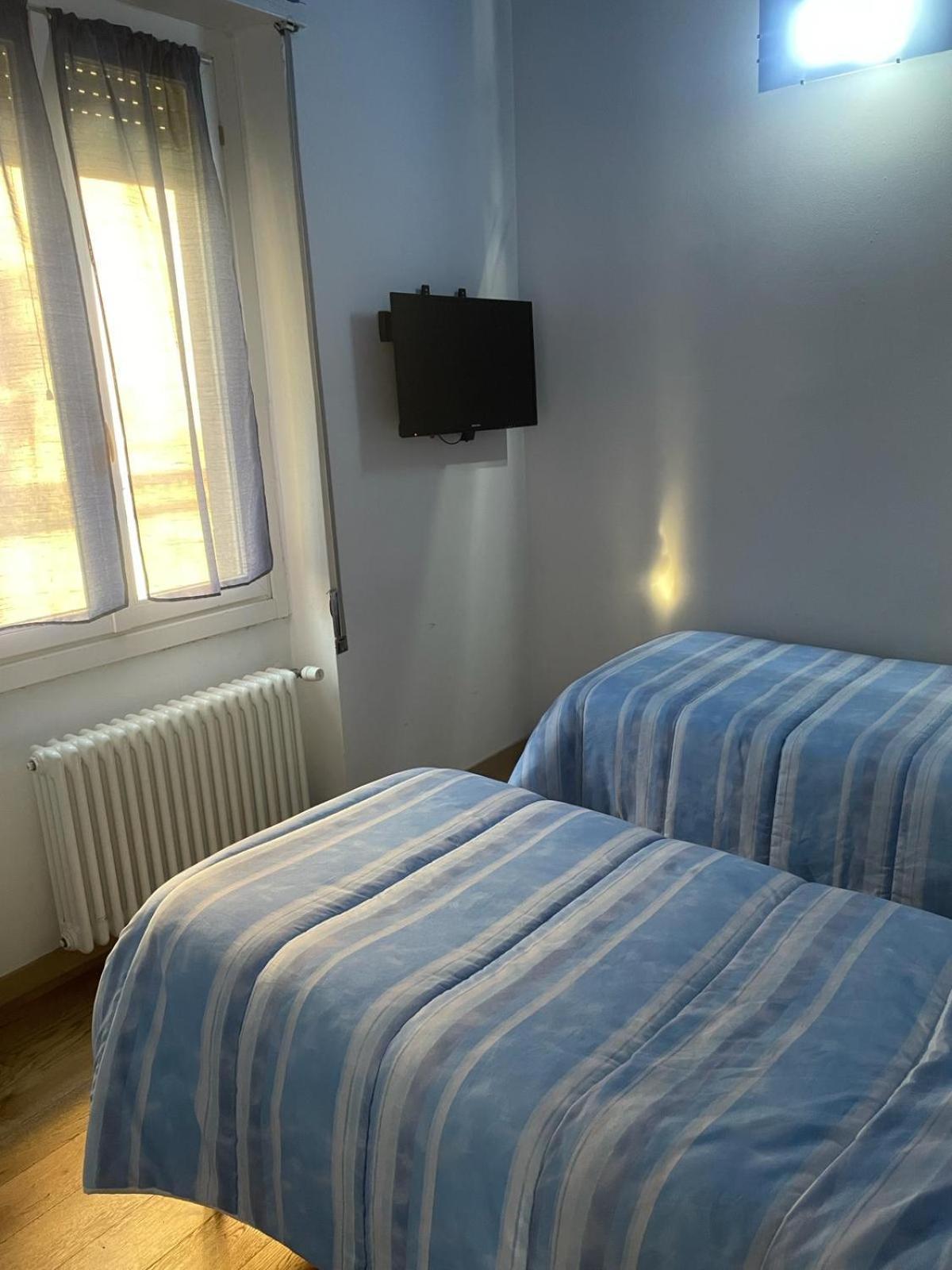 Rooms Of Love Павия Екстериор снимка