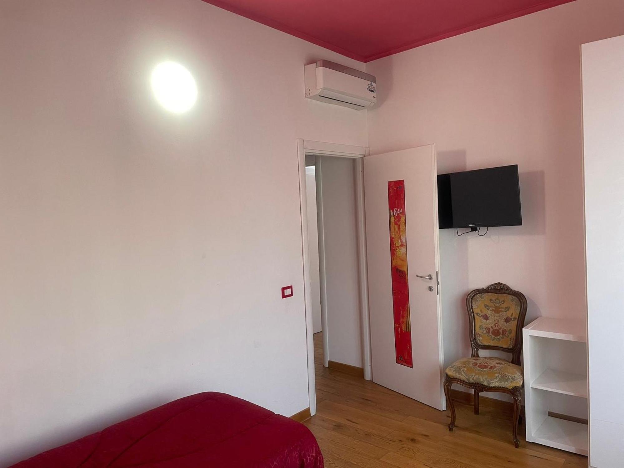 Rooms Of Love Павия Екстериор снимка
